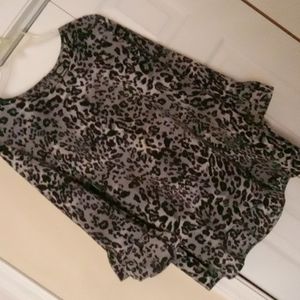 Bobeou Leppard print large top